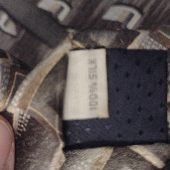 Three Pierre Cardin ties for Men. - Picture 9 of 14